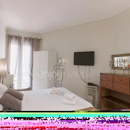 Apartment Palais Miramar - & E37 - 20m - Croisette Emplacement Unique - Wifi - Clim Cannes